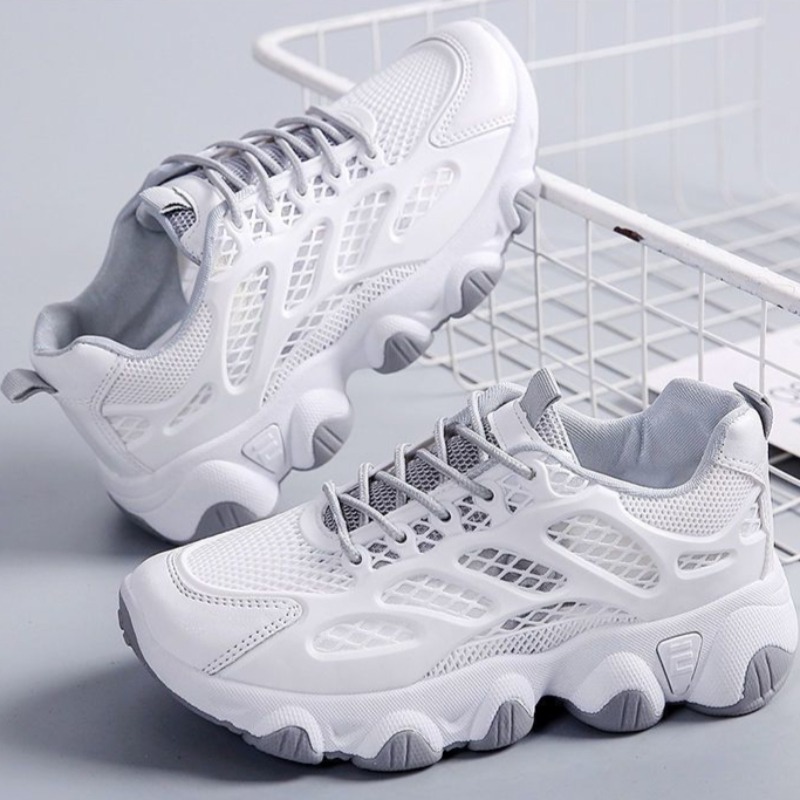 Breathable Mesh Chunky Sneaker - огляд і ціна Guipure Lace Panel