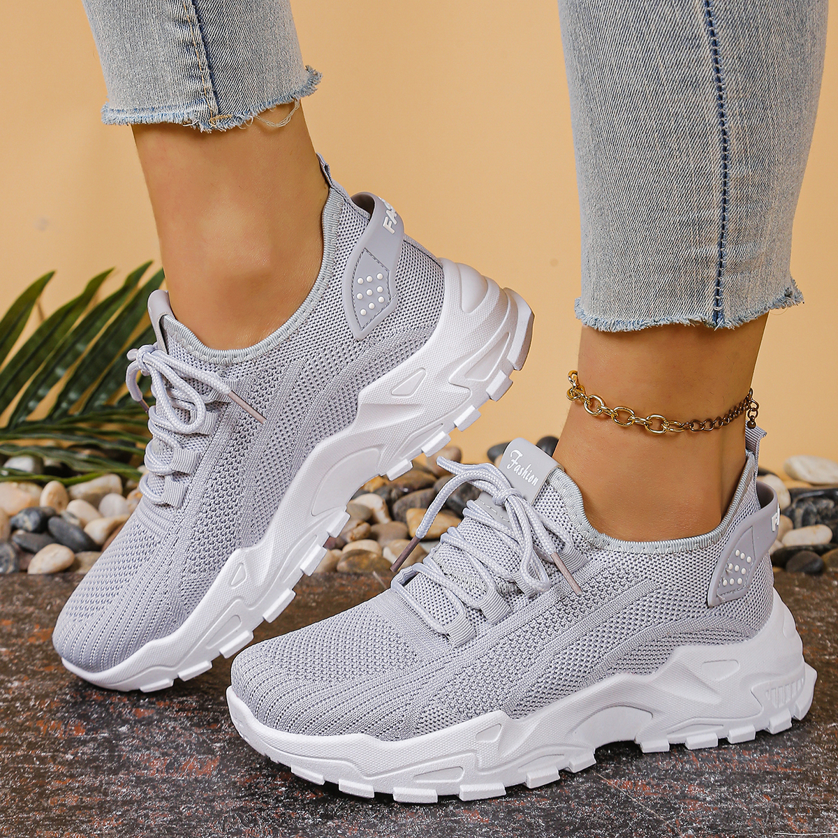 Women's sports shoes 2025: Bre - огляд і ціна Guipure Lace Panel
