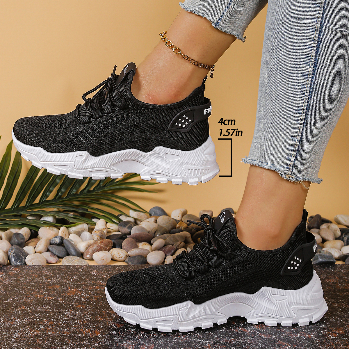 Women's sports shoes 2025: Bre - огляд і ціна Guipure Lace Panel