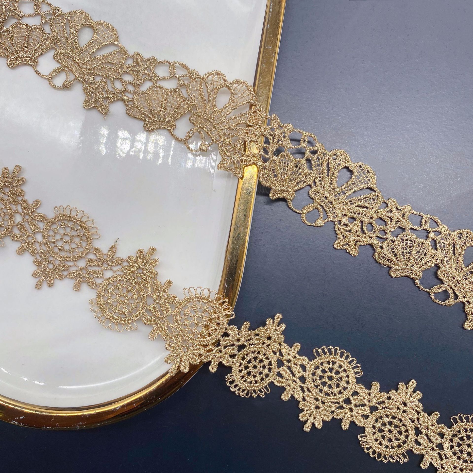2yards Golden Embroidered Love - огляд і ціна Lace Ribbon Trim