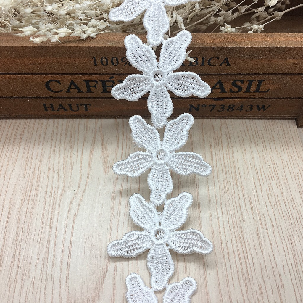 Embroidered Five-leaf Flower O - огляд і ціна Lace Ribbon Trim