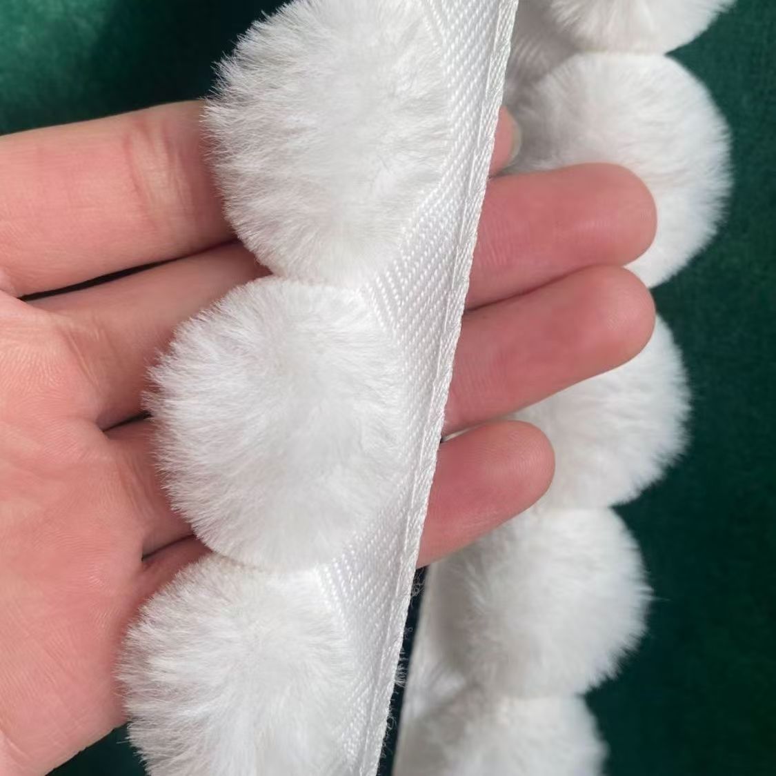 3cm Faux Rabbit Fur Pom Pom Ba - огляд і ціна Lace Ribbon Trim